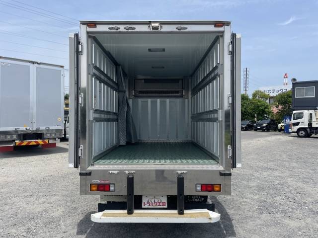 三菱ふそうキャンター冷凍車（冷蔵車）小型（2t・3t）[写真09]