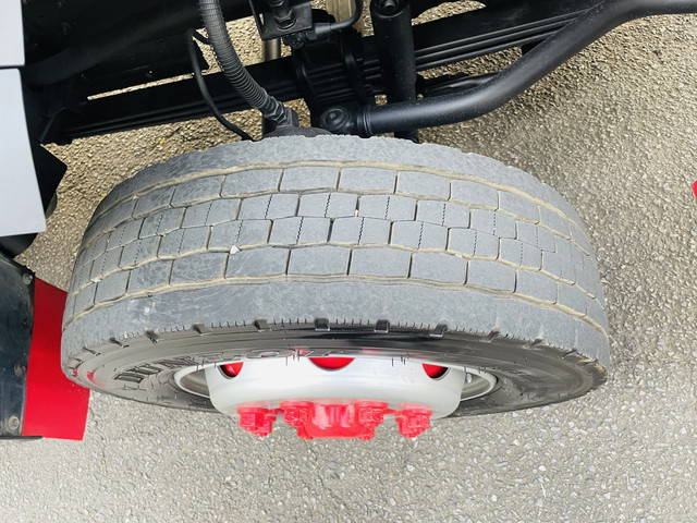 いすゞギガセルフローダー大型（10t）[写真13]