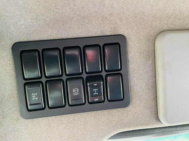 いすゞギガセルフローダー大型（10t）[写真25]