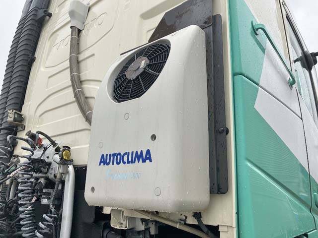 ボルボボルボFHトレーラーヘッド（トラクターヘッド）大型（10t）[写真10]