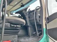 ボルボボルボFHトレーラーヘッド（トラクターヘッド）大型（10t）[写真25]