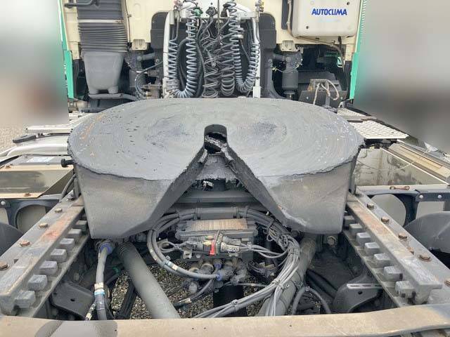 ボルボボルボFHトレーラーヘッド（トラクターヘッド）大型（10t）[写真07]