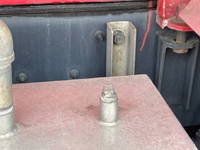 いすゞギガタンク車（タンクローリー）大型（10t）[写真11]