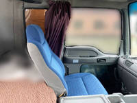 いすゞギガタンク車（タンクローリー）大型（10t）[写真28]