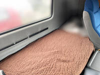 いすゞギガタンク車（タンクローリー）大型（10t）[写真29]