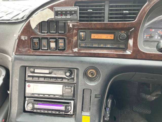 いすゞギガタンク車（タンクローリー）大型（10t）[写真31]