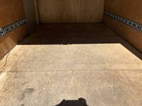 三菱ふそうキャンターアルミバン小型（2t・3t）[写真15]