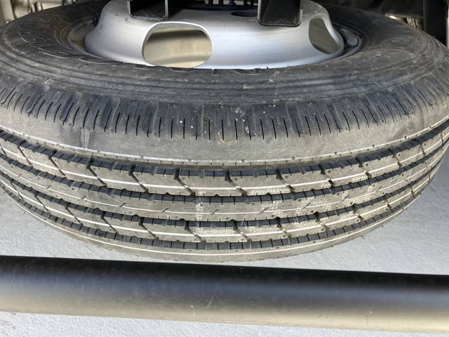 三菱ふそうキャンターアルミバン小型（2t・3t）[写真17]