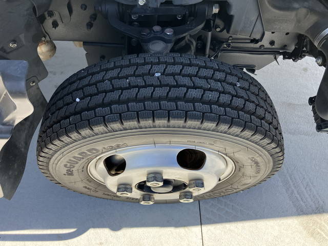 三菱ふそうキャンターアルミバン小型（2t・3t）[写真23]