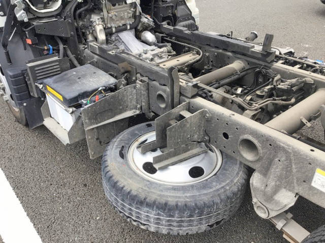 三菱ふそうキャンターダンプ小型（2t・3t）[写真16]