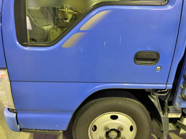 いすゞエルフ平ボディ小型（2t・3t）[写真07]