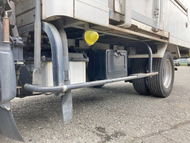 日野デュトロ冷凍車（冷蔵車）小型（2t・3t）[写真17]