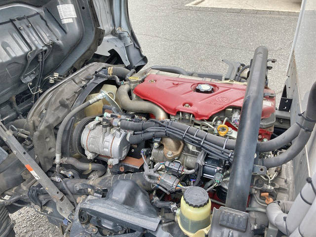 日野デュトロ冷凍車（冷蔵車）小型（2t・3t）[写真24]