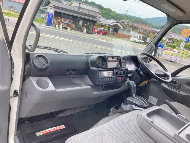 日野デュトロ冷凍車（冷蔵車）小型（2t・3t）[写真29]