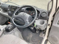 日野デュトロ冷凍車（冷蔵車）小型（2t・3t）[写真33]