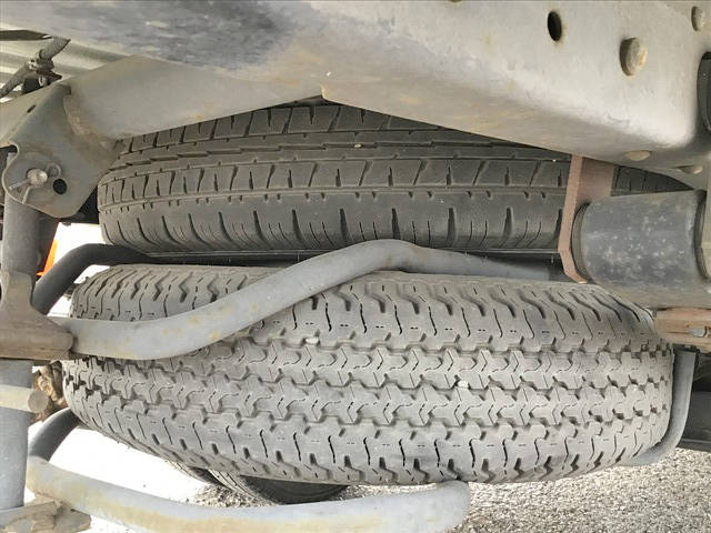 日産バネット平ボディ小型（2t・3t）[写真20]