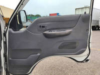 日産バネット平ボディ小型（2t・3t）[写真28]