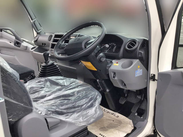 日野デュトロセーフティローダー小型（2t・3t）[写真31]