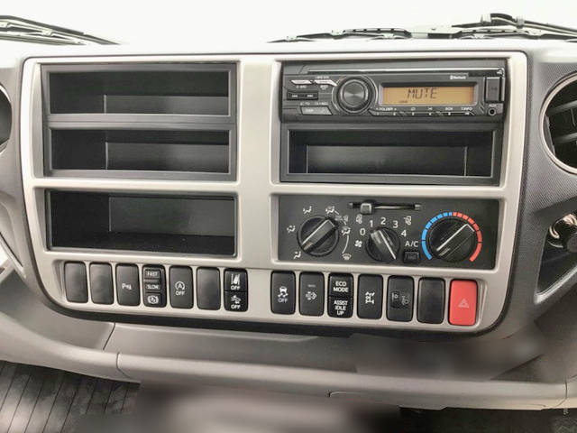 日野デュトロセーフティローダー小型（2t・3t）[写真33]