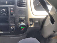 日野デュトロ幌ウイング小型（2t・3t）[写真32]