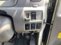 日野デュトロ幌ウイング小型（2t・3t）[写真33]