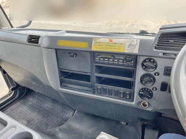 三菱ふそうファイターダンプ中型（4t）[写真20]