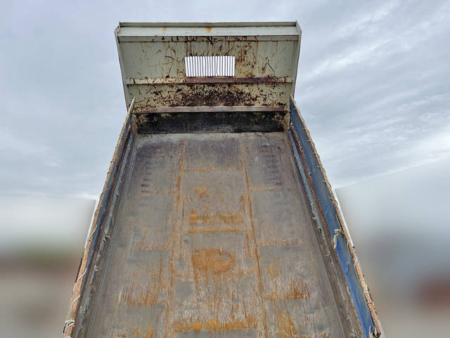 三菱ふそうファイターダンプ中型（4t）[写真07]