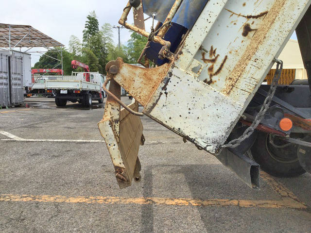 三菱ふそうファイターダンプ中型（4t）[写真15]