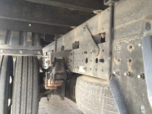 三菱ふそうキャンタークレーン3段小型（2t・3t）[写真10]