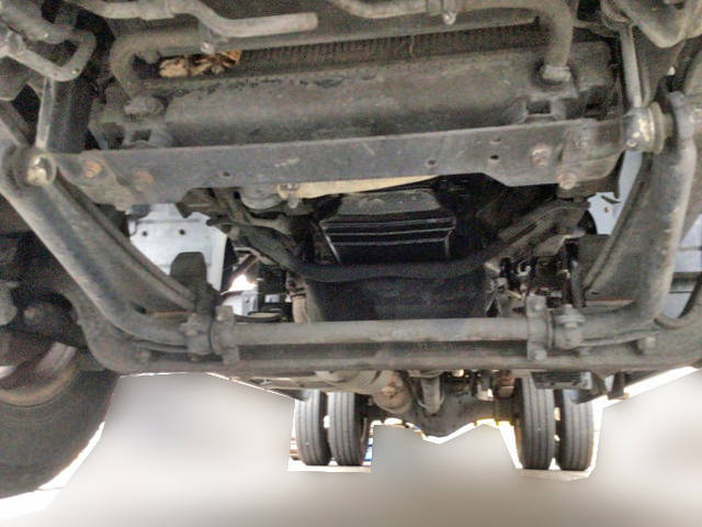 三菱ふそうキャンタークレーン3段小型（2t・3t）[写真11]