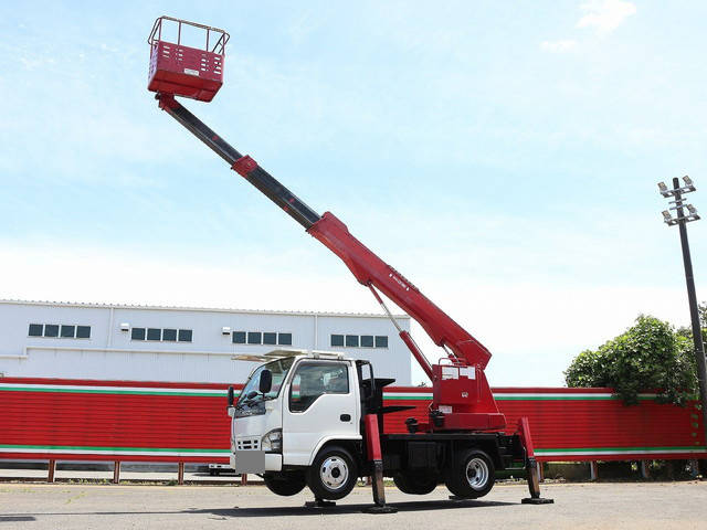 いすゞエルフ高所作業車小型（2t・3t）[写真10]