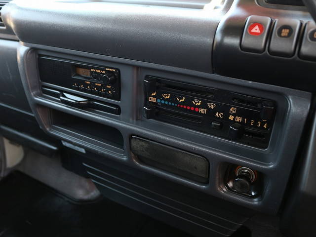 いすゞエルフ高所作業車小型（2t・3t）[写真30]