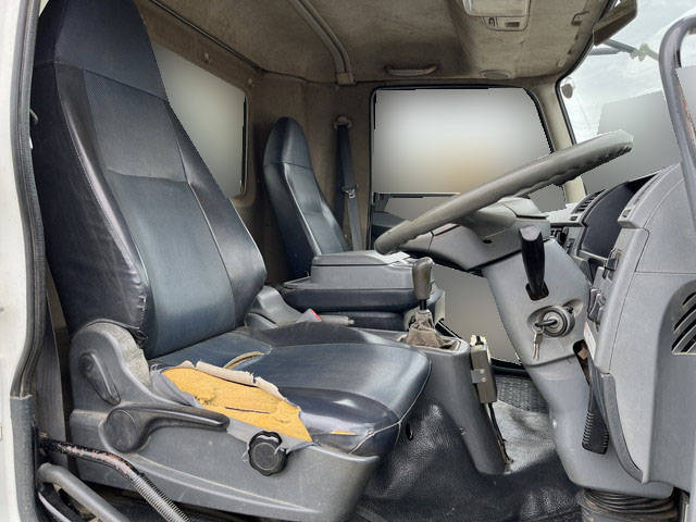 三菱ふそうファイターダンプ中型（4t）[写真17]