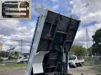 三菱ふそうファイターダンプ中型（4t）[写真14]