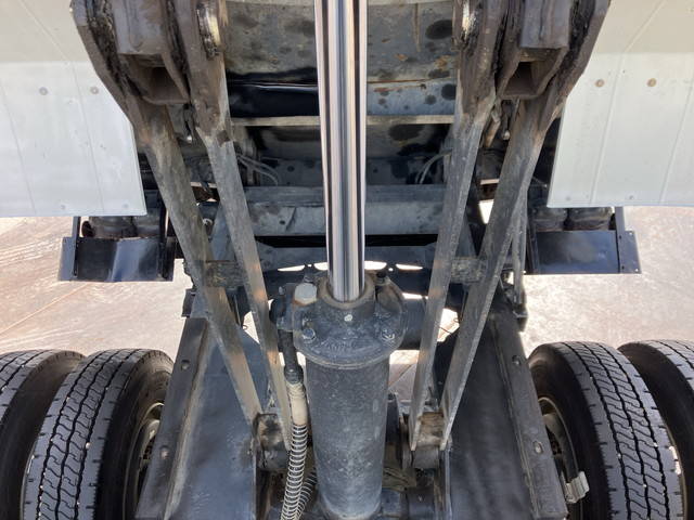 三菱ふそうファイターダンプ中型（4t）[写真16]