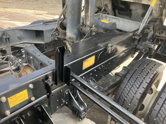 三菱ふそうファイターダンプ中型（4t）[写真20]