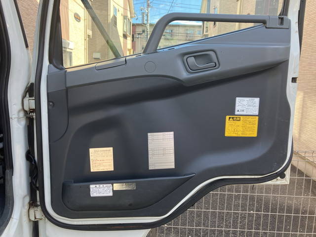 三菱ふそうファイターダンプ中型（4t）[写真29]