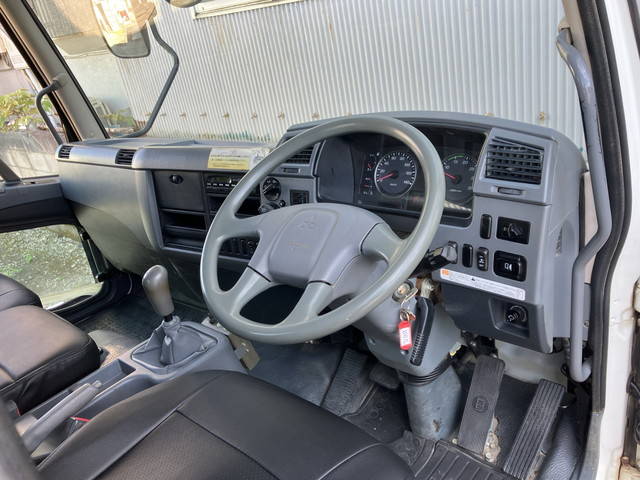 三菱ふそうファイターダンプ中型（4t）[写真31]