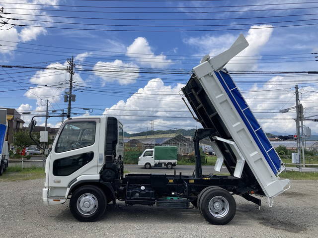 三菱ふそうファイターダンプ中型（4t）[写真06]