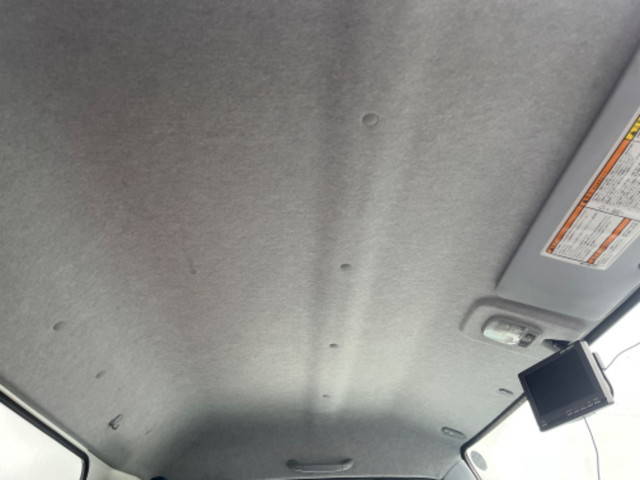 三菱ふそうキャンタークレーン3段小型（2t・3t）[写真28]