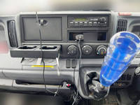 三菱ふそうキャンタークレーン3段小型（2t・3t）[写真30]