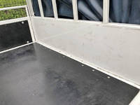 三菱ふそうキャンター平ボディ小型（2t・3t）[写真12]