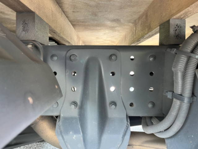 三菱ふそうキャンター平ボディ小型（2t・3t）[写真23]