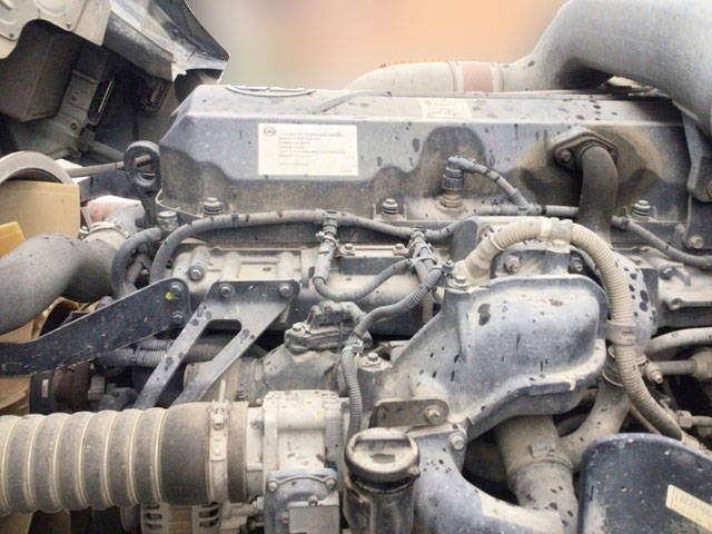 UDトラックスクオンダンプ大型（10t）[写真21]