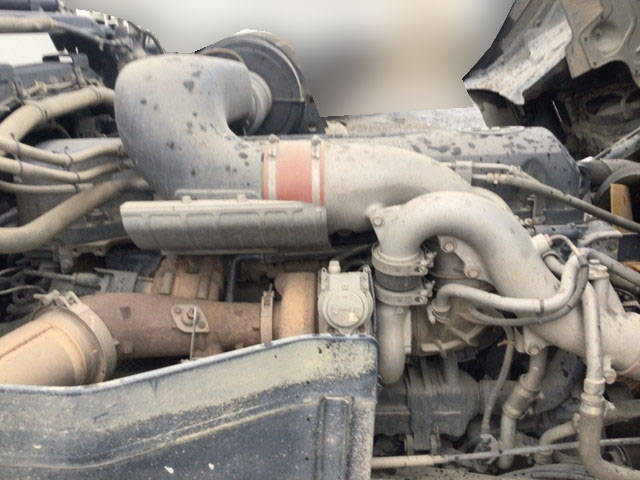 UDトラックスクオンダンプ大型（10t）[写真22]