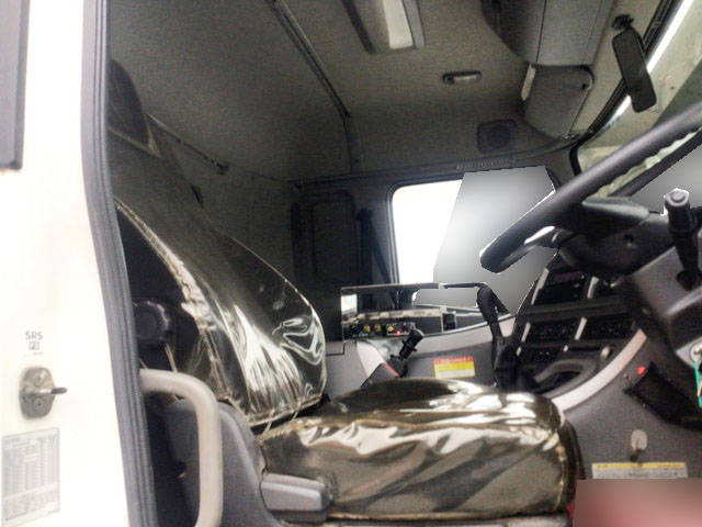 UDトラックスクオンダンプ大型（10t）[写真27]