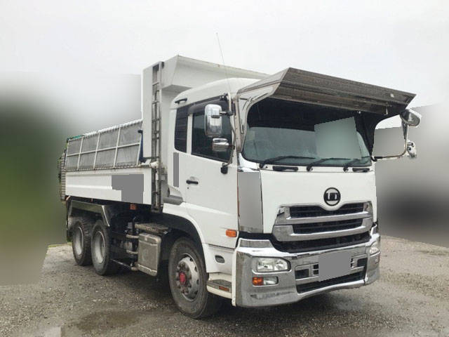 UDトラックスクオンダンプ大型（10t）[写真03]