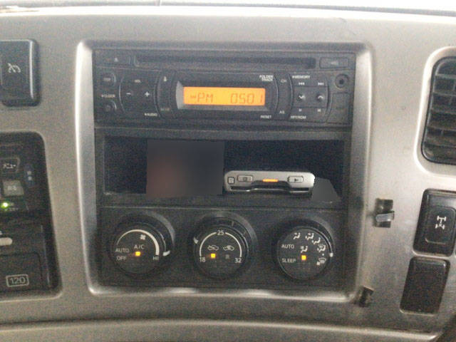 UDトラックスクオンダンプ大型（10t）[写真36]