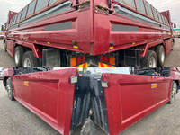 三菱ふそうスーパーグレートダンプ大型（10t）[写真12]