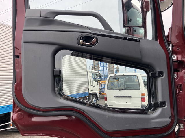 三菱ふそうスーパーグレートダンプ大型（10t）[写真28]